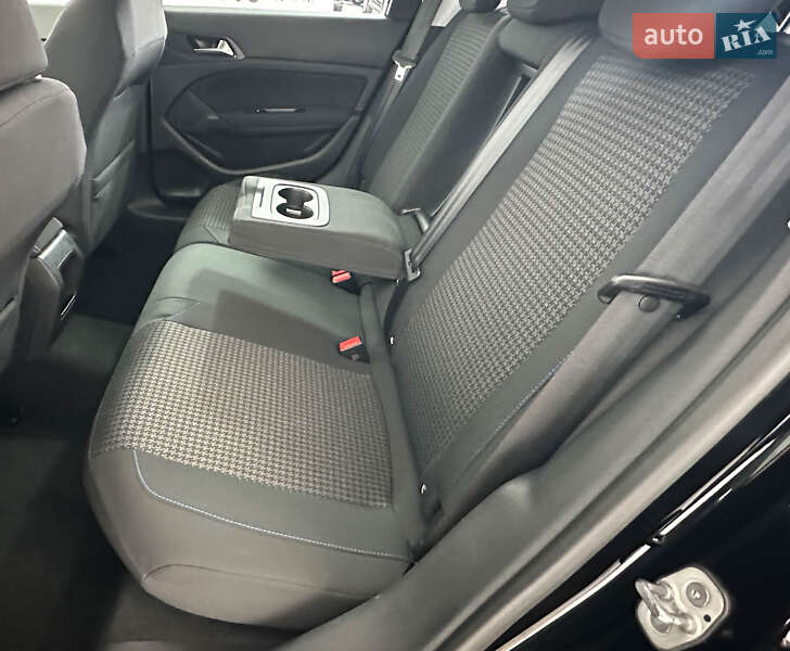 Универсал Peugeot 308 2019 в Львове