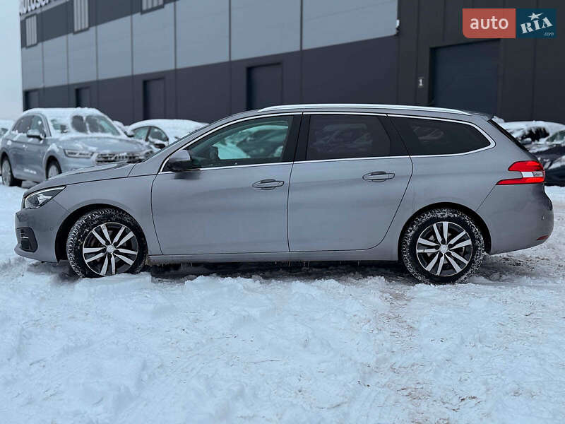 Универсал Peugeot 308 2018 в Львове