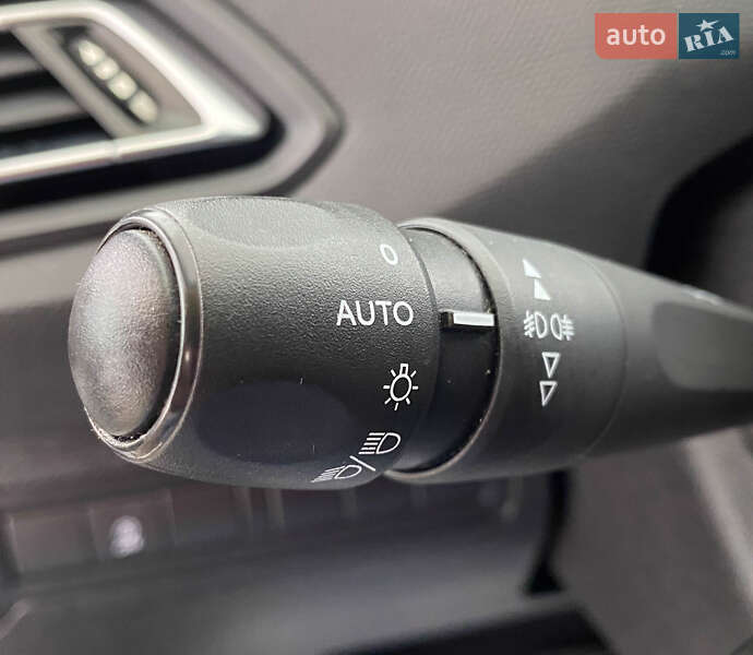 Универсал Peugeot 308 2019 в Львове фото 16 Универсал Peugeot 308 2019 в Львове