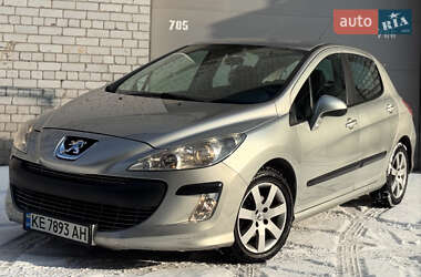 Хэтчбек Peugeot 308 2008 в Днепре