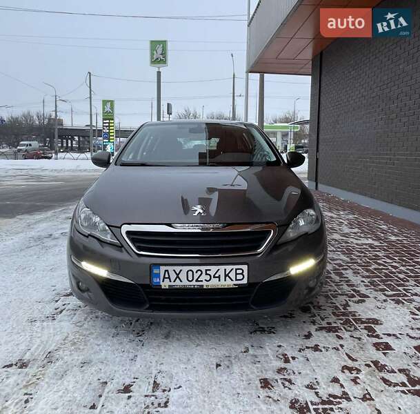 Хэтчбек Peugeot 308 2014 в Луцке