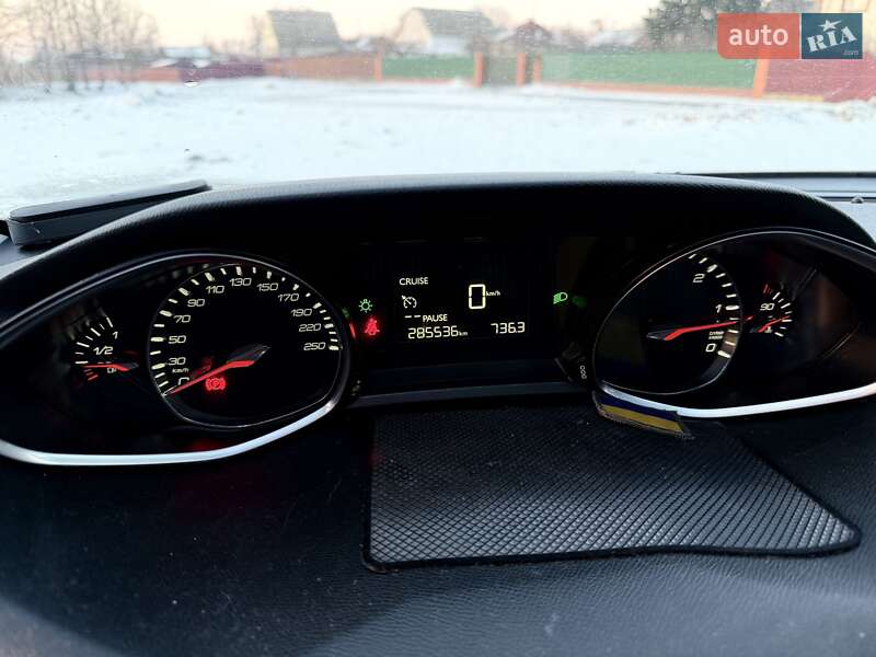 Универсал Peugeot 308 2016 в Киеве