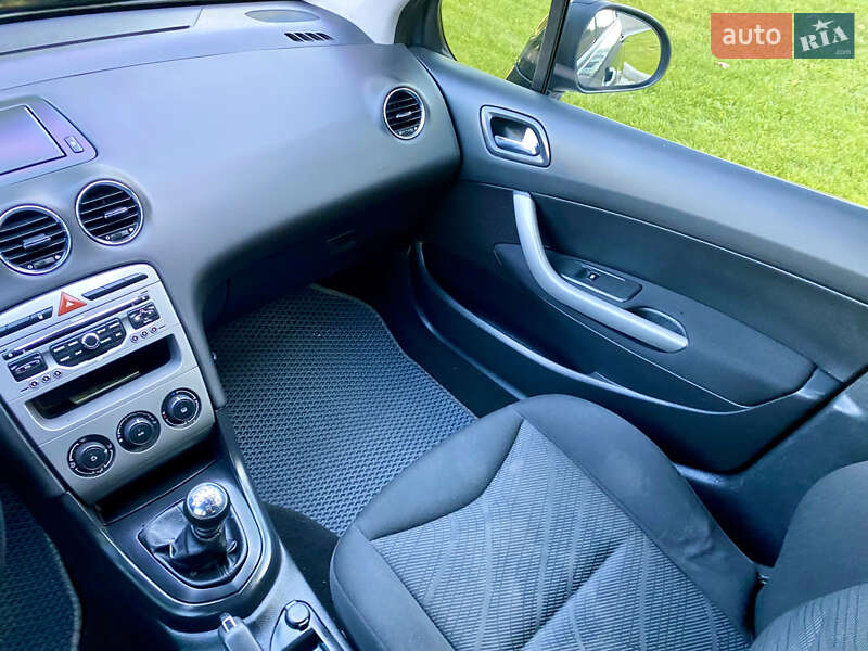 Универсал Peugeot 308 2009 в Днепре