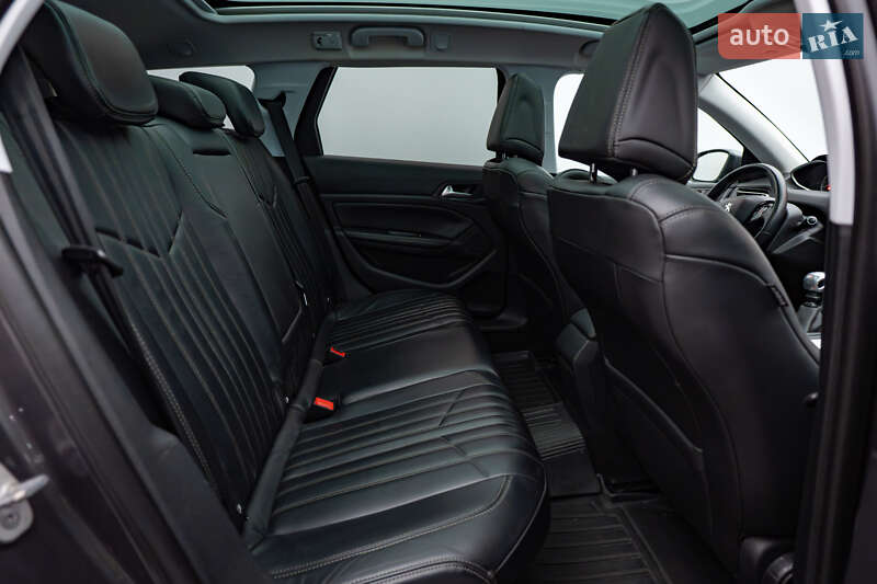 Универсал Peugeot 308 2017 в Киеве