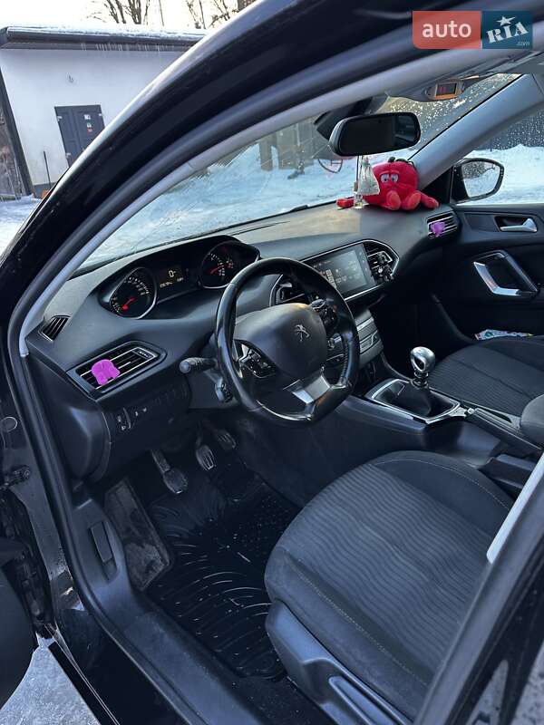 Универсал Peugeot 308 2015 в Ивано-Франковске фото 21 Универсал Peugeot 308 2015 в Ивано-Франковске