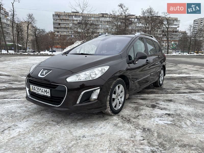 Универсал Peugeot 308 2012 в Киеве