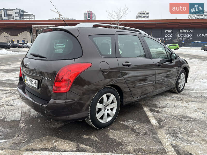 Универсал Peugeot 308 2012 в Киеве