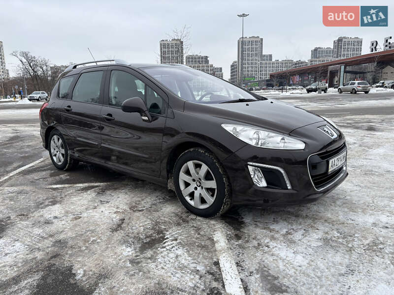 Универсал Peugeot 308 2012 в Киеве