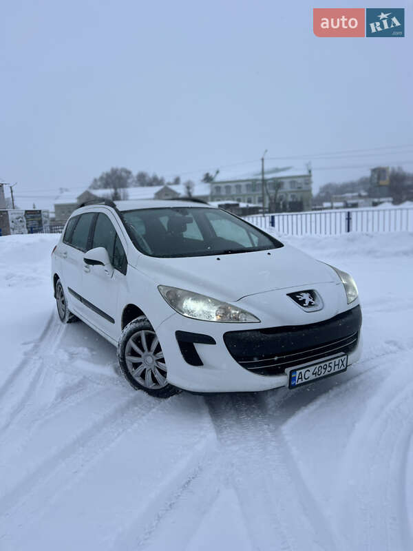 Универсал Peugeot 308 2009 в Нововолынске