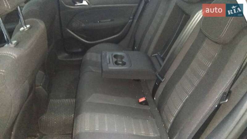 Универсал Peugeot 308 2015 в Черновцах