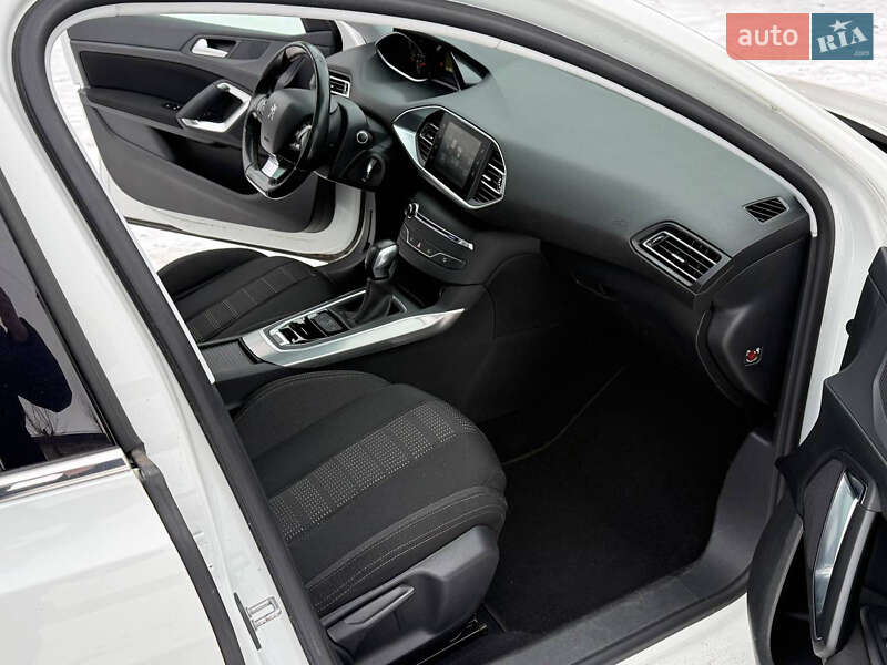 Универсал Peugeot 308 2014 в Луцке