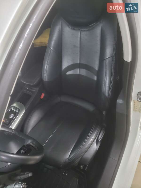 Универсал Peugeot 308 2014 в Киеве