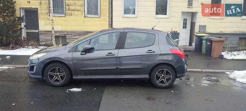 Хетчбек Peugeot 308 2012 в Києві