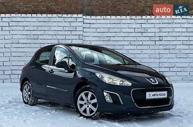 Хэтчбек Peugeot 308 2011 в Киеве