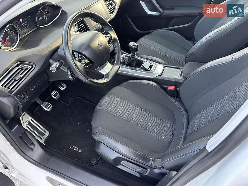 Универсал Peugeot 308 2020 в Львове