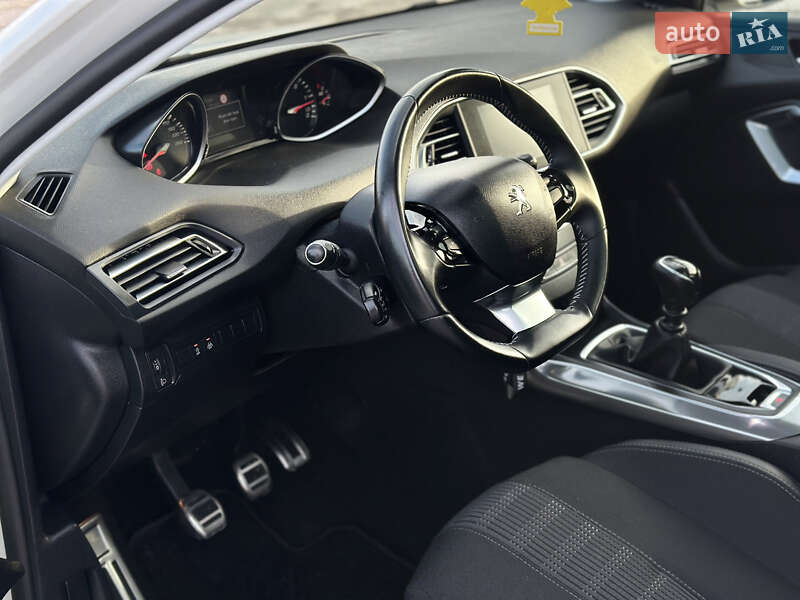 Универсал Peugeot 308 2020 в Львове