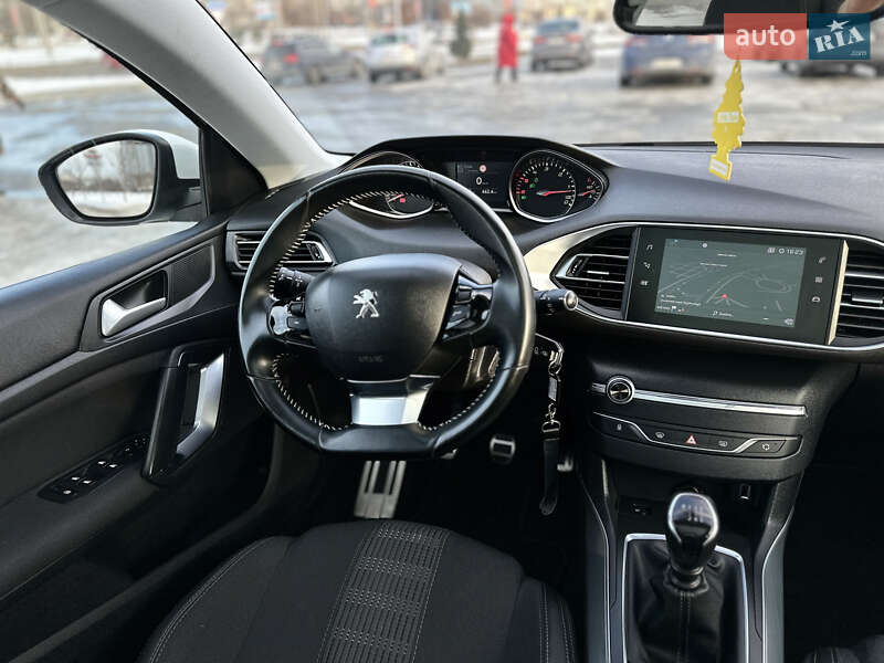 Универсал Peugeot 308 2020 в Львове