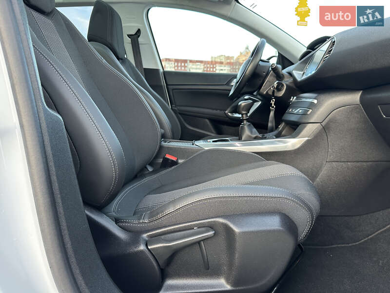 Универсал Peugeot 308 2020 в Львове