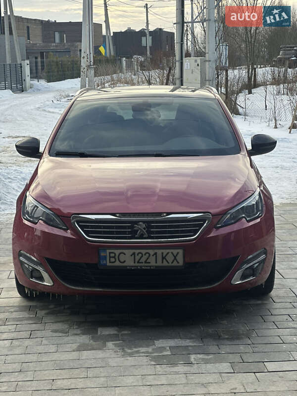 Универсал Peugeot 308 2015 в Львове