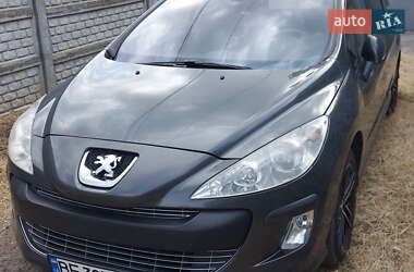Универсал Peugeot 308 2010 в Николаеве