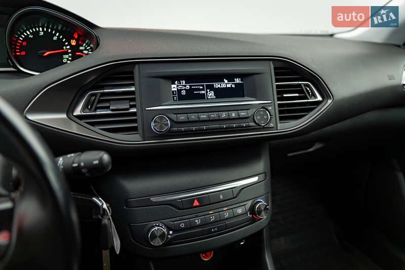 Хэтчбек Peugeot 308 2019 в Киеве