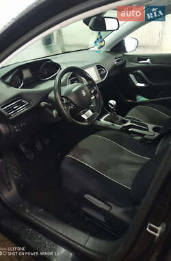 Универсал Peugeot 308 2015 в Владимирце