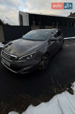 Универсал Peugeot 308 2015 в Ивано-Франковске