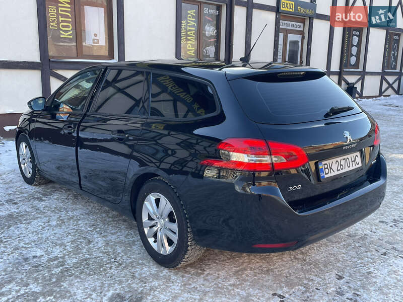 Универсал Peugeot 308 2015 в Сарнах