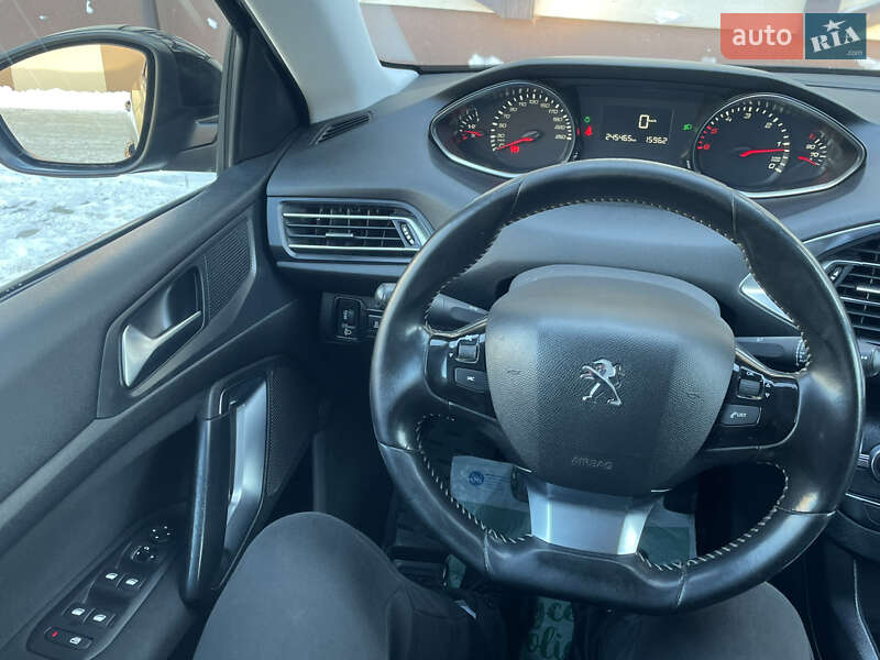Универсал Peugeot 308 2015 в Сарнах