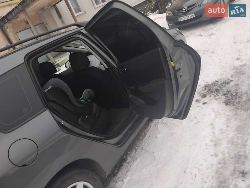 Универсал Peugeot 308 2008 в Старом Самборе