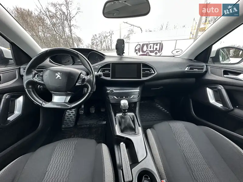 Peugeot 308 2015 VIN VF3LCBHZHFS256701 фото оголошення 10 з 54