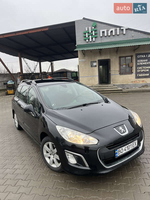 Универсал Peugeot 308 2011 в Ивано-Франковске
