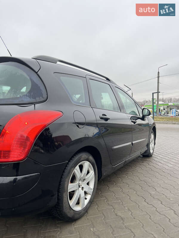 Универсал Peugeot 308 2011 в Ивано-Франковске