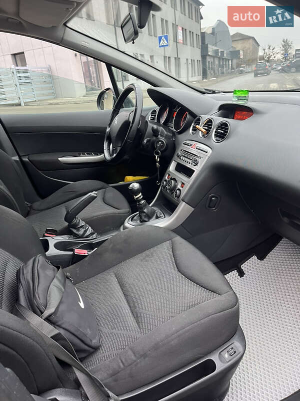 Универсал Peugeot 308 2011 в Ивано-Франковске