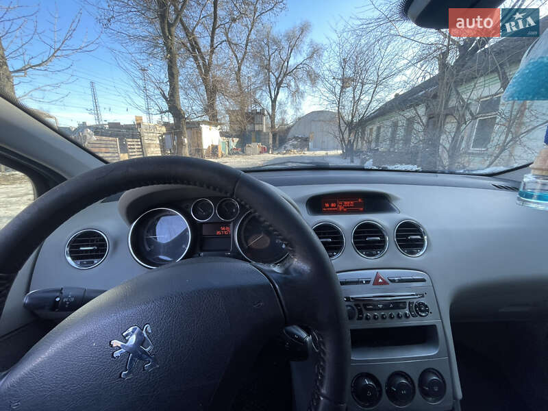 Универсал Peugeot 308 2010 в Киеве