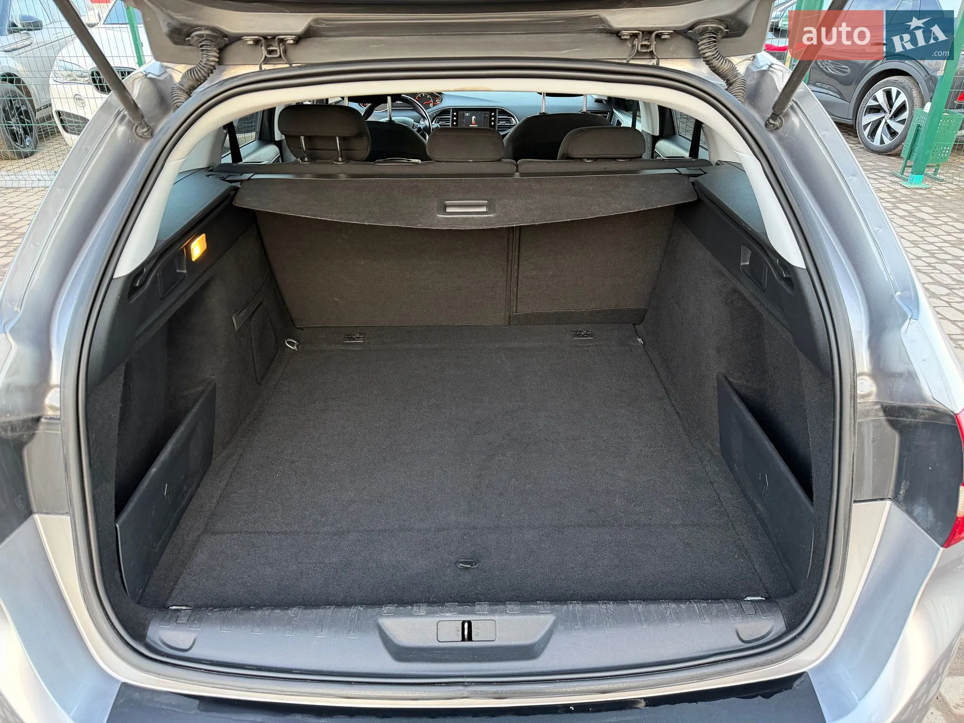 2015 Peugeot 308 - мініатюра 28
