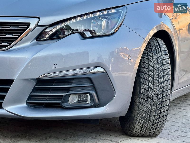 Универсал Peugeot 308 2020 в Самборе