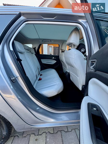 Универсал Peugeot 308 2020 в Самборе