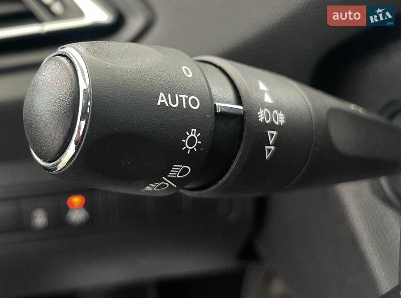 Универсал Peugeot 308 2021 в Львове