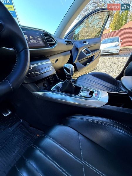 Универсал Peugeot 308 2015 в Трускавце