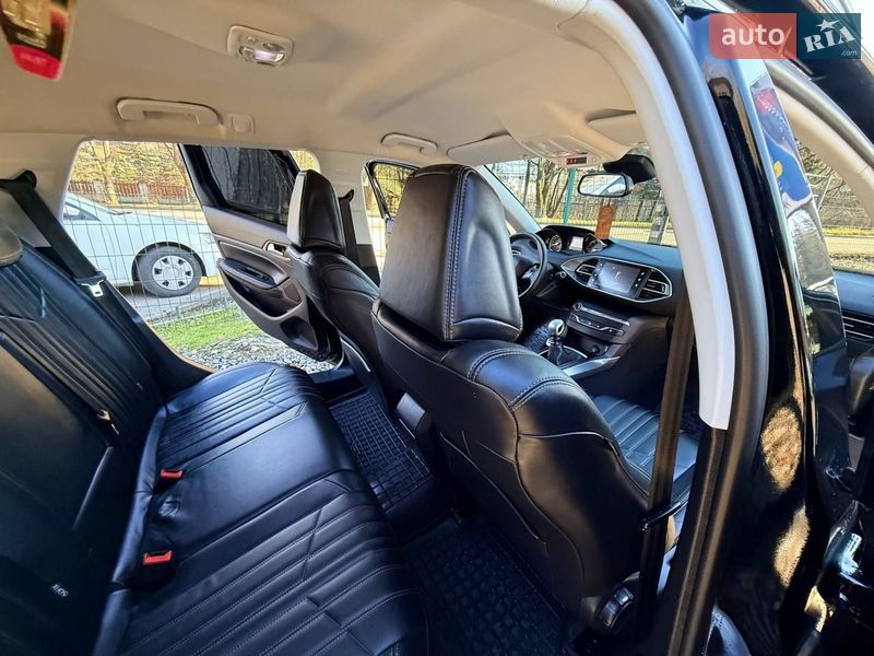 Универсал Peugeot 308 2015 в Трускавце
