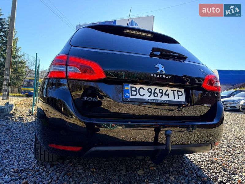 Универсал Peugeot 308 2015 в Трускавце