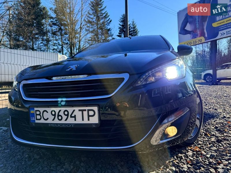 Универсал Peugeot 308 2015 в Трускавце