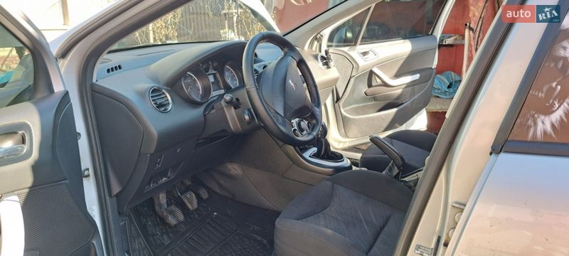 Хэтчбек Peugeot 308 2009 в Днепре