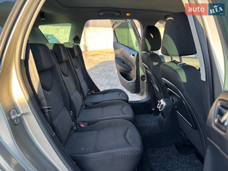 Универсал Peugeot 308 2011 в Тернополе