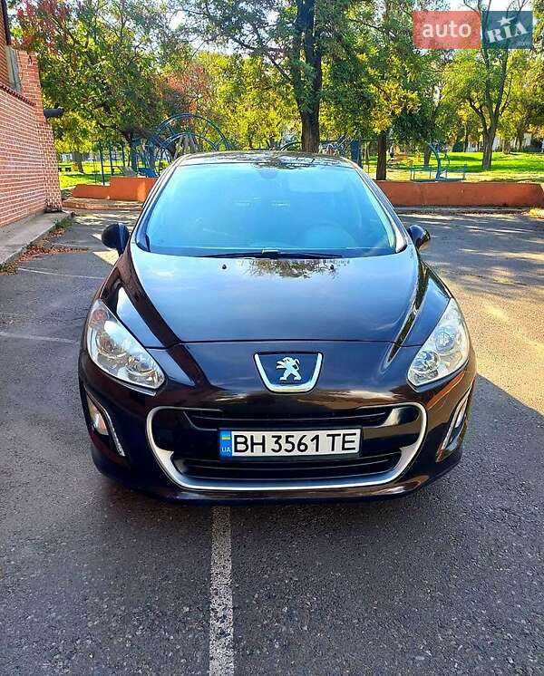 Peugeot 308 2012
