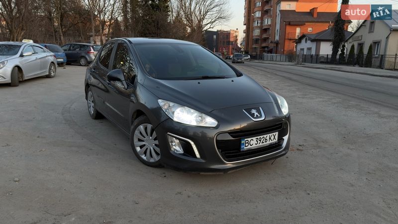 Хетчбек Peugeot 308 2012 в Тернополі