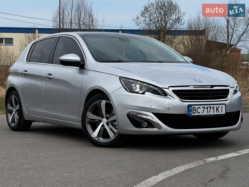 Хетчбек Peugeot 308 2014 в Дрогобичі