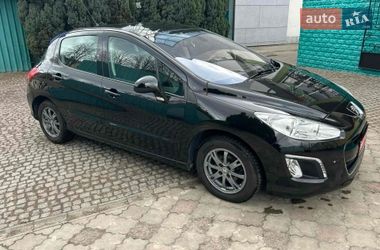 Хэтчбек Peugeot 308 2013 в Ровно