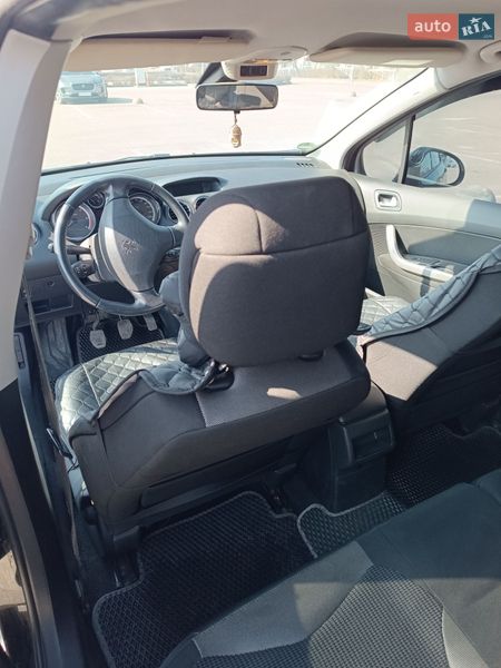 Хэтчбек Peugeot 308 2009 в Житомире